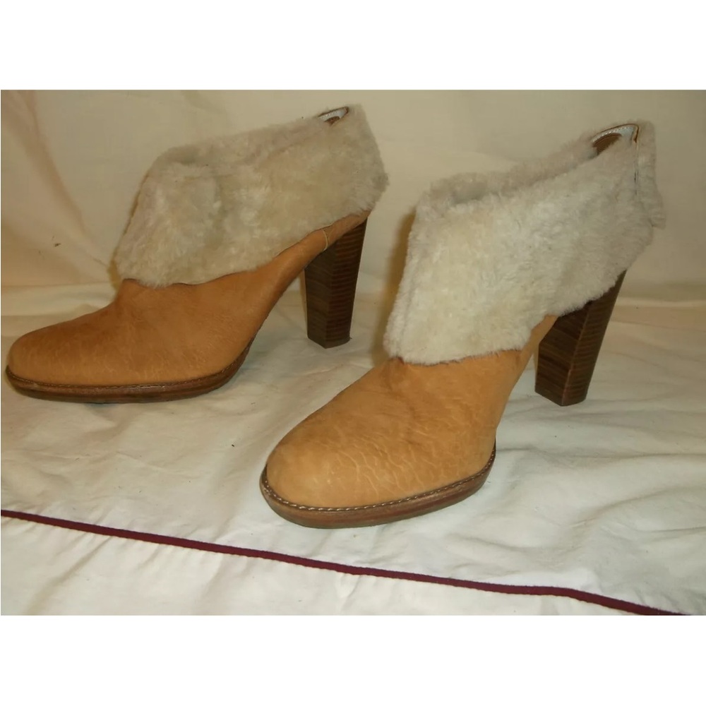 NWOB Womens Calvin Klein Pam Leather Chestnut Tan Ankle Boots Size 10 M